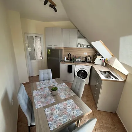 Happy 2 Apartment